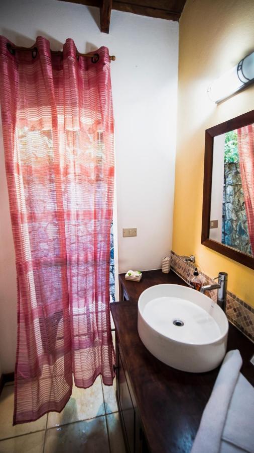 Hotel El Pequeno Gecko Verde Samara Bagian luar foto