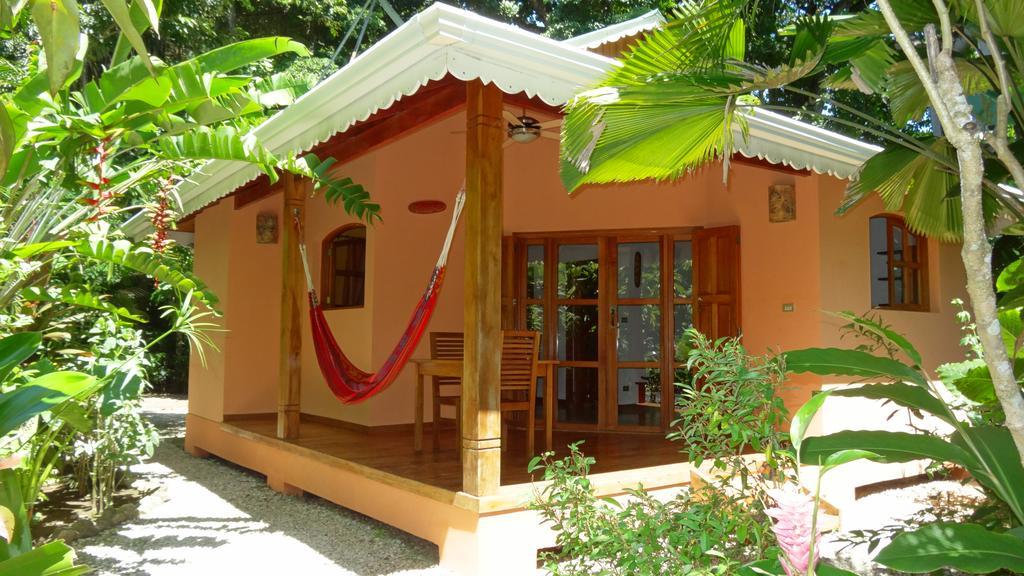 Hotel El Pequeno Gecko Verde Samara Bagian luar foto