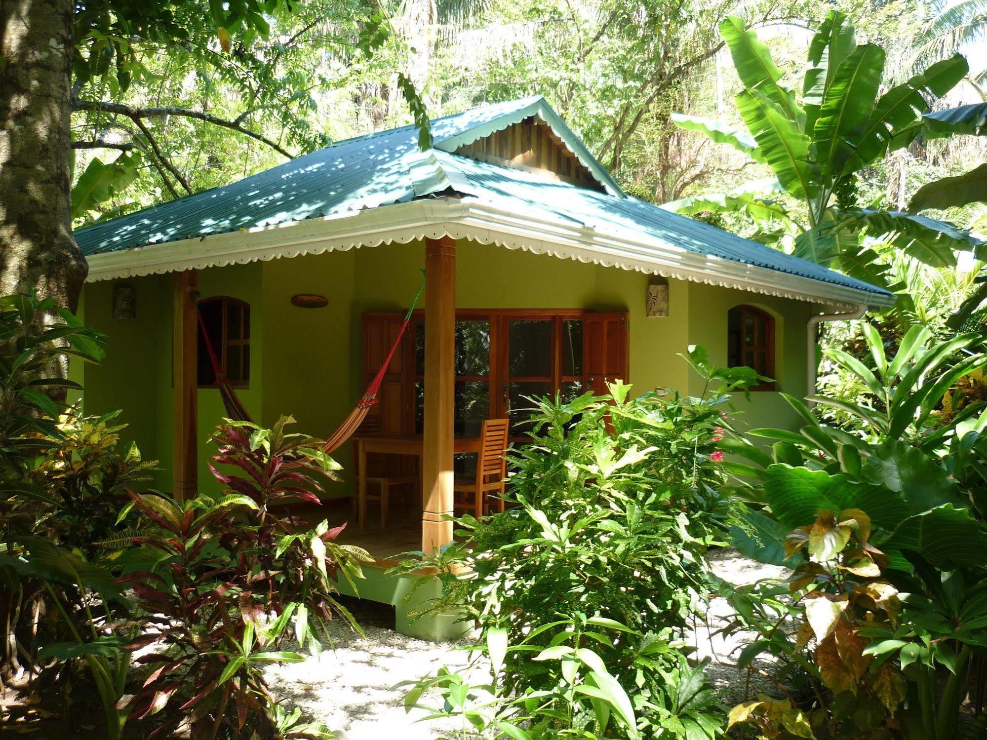 Hotel El Pequeno Gecko Verde Samara Bagian luar foto